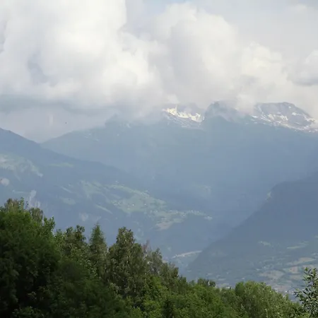 Chalet In Saclentse Basse Near Ski Area *